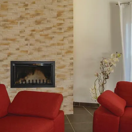 Four-bedroom Holiday In Bonifacio Holiday home