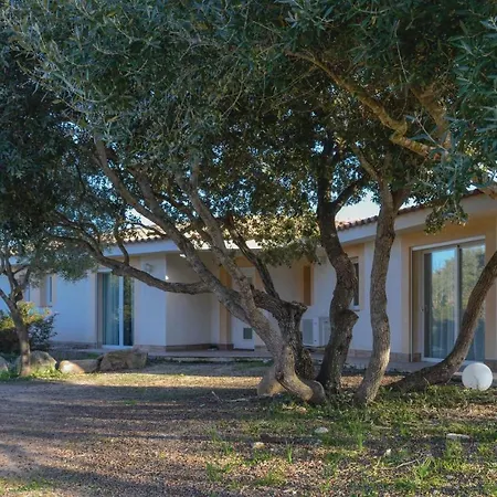 Four-bedroom Holiday In Bonifacio